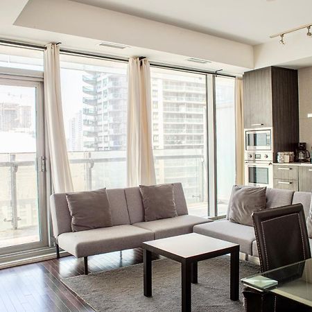 Central Condo In The Heart Of โตรอนโต ภายนอก รูปภาพ